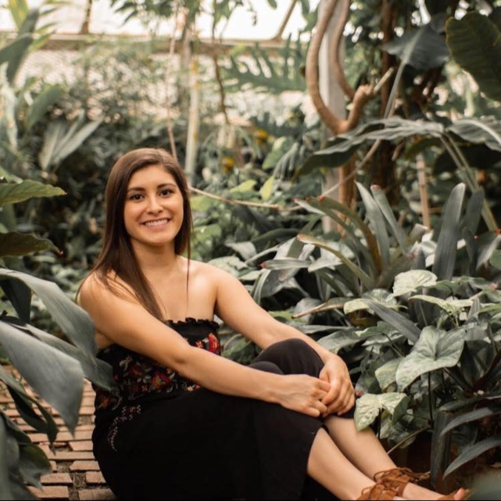 Meet your Posher, Alexia